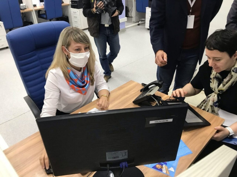 Замминистра труда России Елена Мухтиярова оценила работу цифрового центра занятости в Тольятти