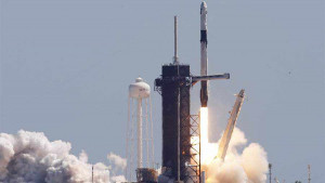 Ракета-носитель Falcon 9 стартовала с космодрома на мысе Канаверал.