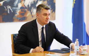 Зоран Миланович выразил неуверенность в том, что сможет повлиять на ситуацию, если приглашение будет направлено на более низком политическом уровне.