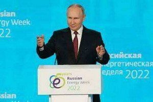 Российский лидер также обратил внимание на то, что европейское благополучие последних десятилетий во многом базировалось на сотрудничестве с Россией.