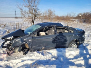 В Ставропольском районе 18-летний водитель перевернул машину в кювет