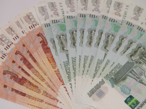 Россияне считают идеальной зарплату размером в 181 тысячу рублей в месяц.