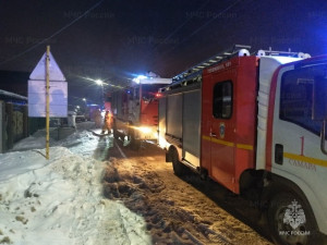 Во время крупного пожара в Октябрьском районе Самары погибли два человека