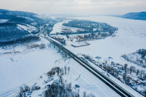 За 4 года реализации нацпроекта в регионах России было построено и отремонтировано 95 дорожных объектов, ведущих к аэропортам.