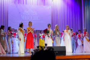 В Самаре состоялся финал ежегодного фестиваля-конкурса для мам «Миссис Самарская губерния 2023»