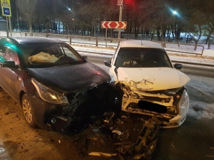 В ДТП в Самаре пострадали две пассажирки