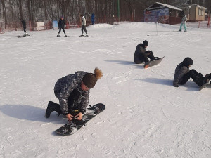 День спорта прошел на горнолыжном комплексе, расположенном в Красноглинском районе.