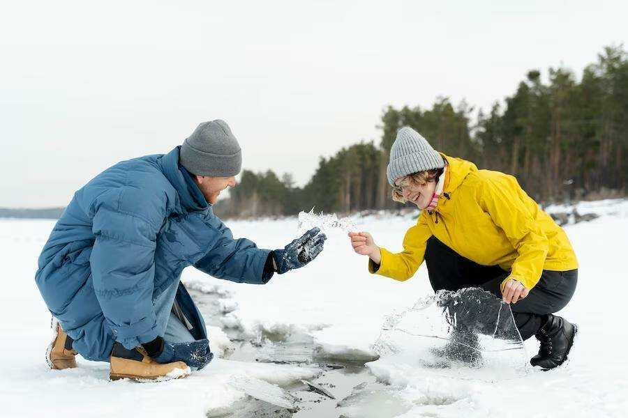 Самарцев предупреждают об опасности выхода и выезда на лед