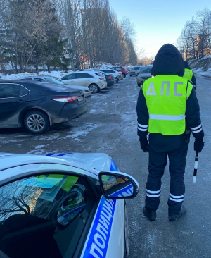 В Тольятти задержали водителя иномарки с поддельным удостоверением