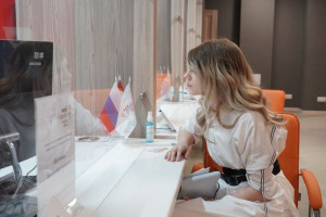 Министр экономического развития и инвестиций Самарской области Дмитрий Богданов представил итоги работы центров «Мой бизнес» за три года.