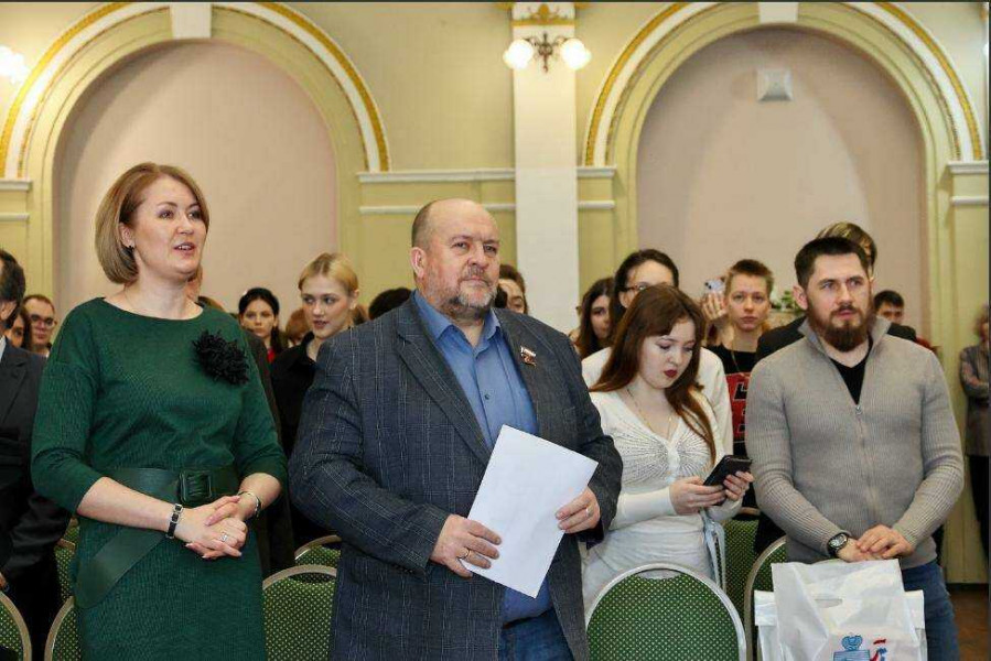 Студентов и педагогов Самарского  института культуры поздравили с профессиональным праздником