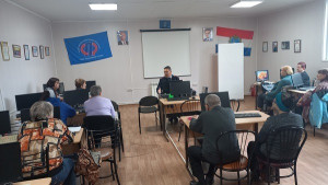 В рамках «Школы безопасности для пенсионеров» самарские полицейские провели мероприятие по профилактике мошенничества