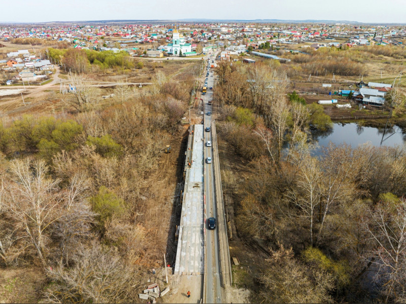В Кинель-Черкасском районе идет ремонт дороги ведущей к храму во имя Вознесения Господня