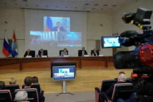 В пятницу, 21 апреля, губернатор в режиме ВКС выступил на съезде Ассоциации "Совет муниципальных образований Самарской области".