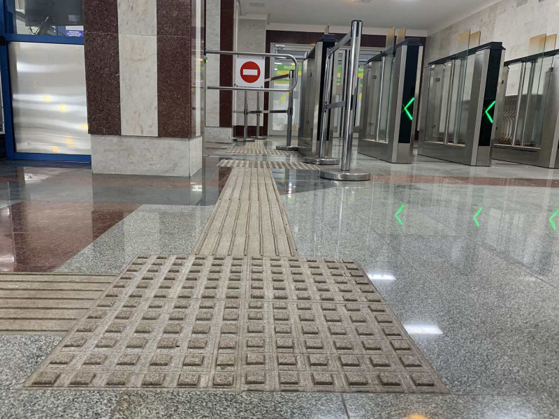 Удобство и безопасность: с 1 июня работает вестибюль № 2 станции метро «Алабинская»