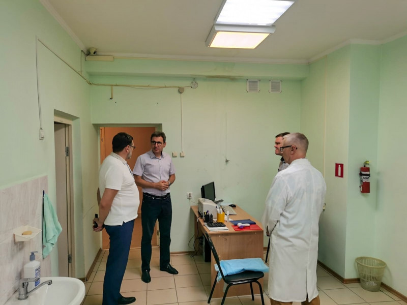 Армен Бенян посетил с рабочим визитом корпус Тольяттинской городской клинической больницы №5