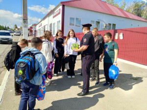 В Самарской области полицейские и общественники провели профилактическую беседу с детьми
