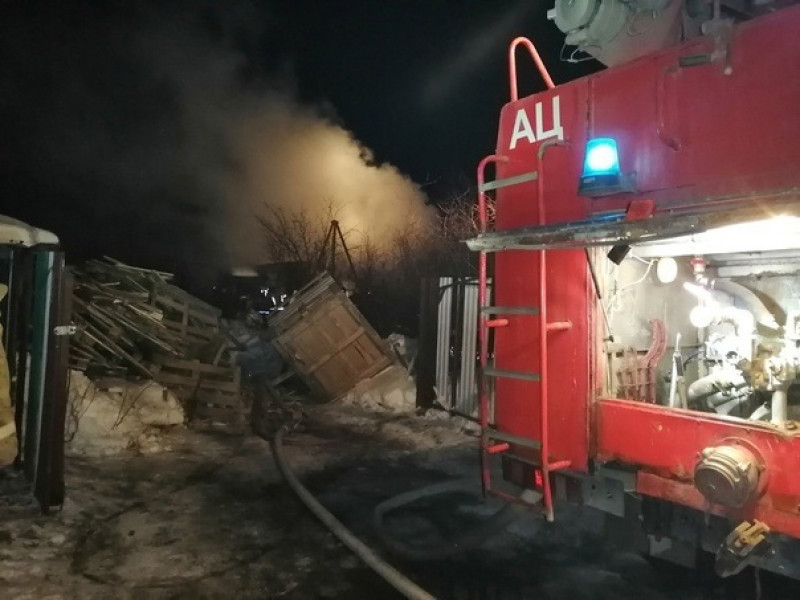 В Красноярском районе горел дачный двухэтажный домик