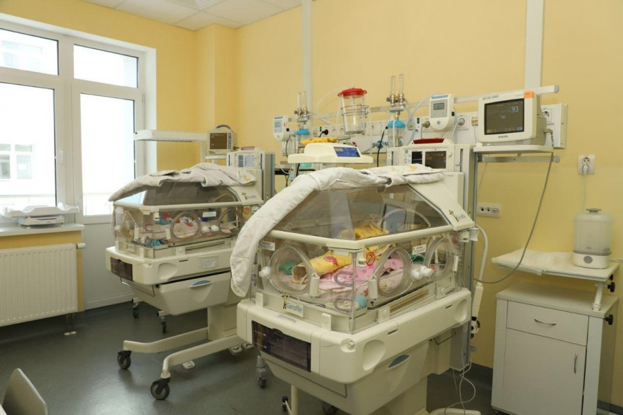 Врачи больницы Середавина выхаживают новорожденных с низкой массой тела