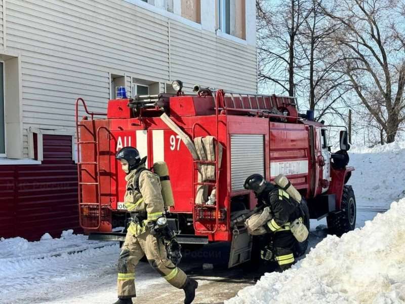 В Сызранской горбольнице огнеборцы провели пожарно-тактическое учение