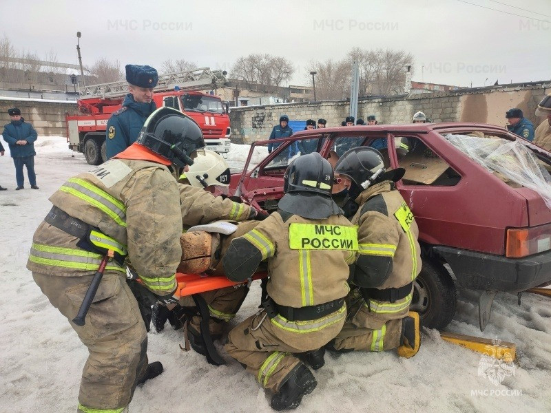 В Тольятти состоялось учение по организации аварийно-спасательных работ при ДТП