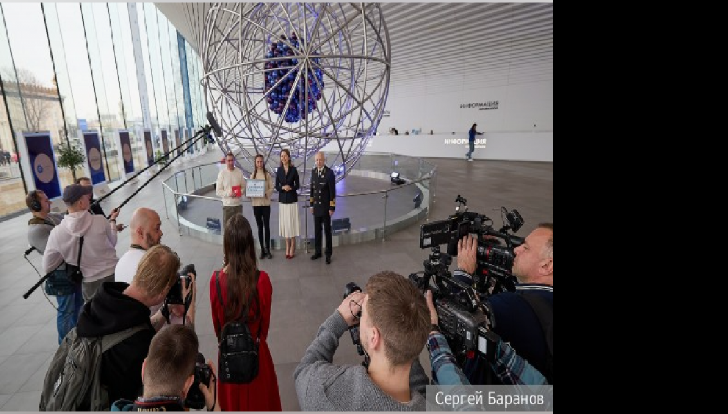 Выставку "Россия" посетил юбилейный, десятимиллионный гость