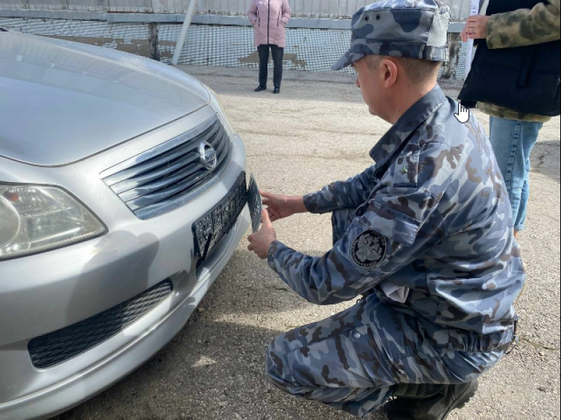 Самарские таможенники передали два конфискованных автомобиля на нужды СВО