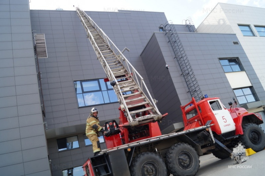 В Самаре проведено пожарно-тактическое учение во Дворце Спорта