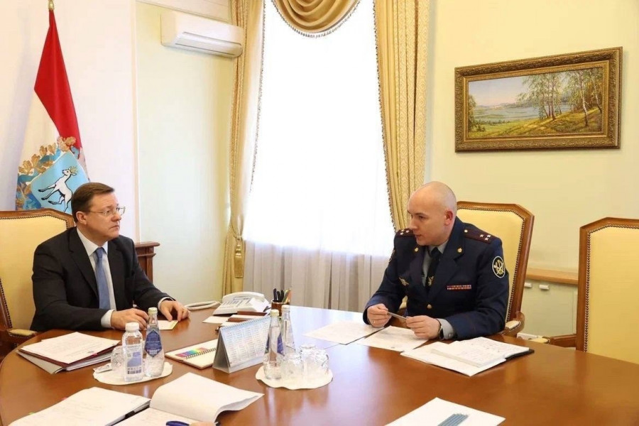 Губернатор Самарской области Дмитрий Азаров провел рабочую встречу с начальником УФСИН Алексеем Климовым