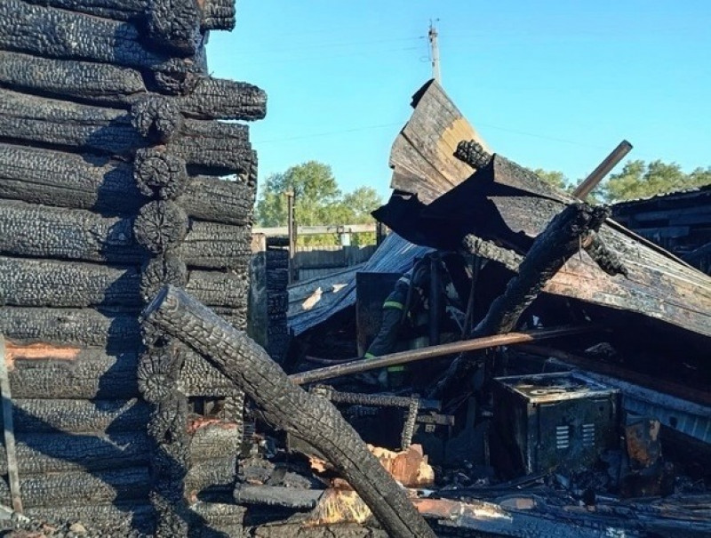 Ночью в селе Полудни Кинель-Черкасского района горел частный жилой дом