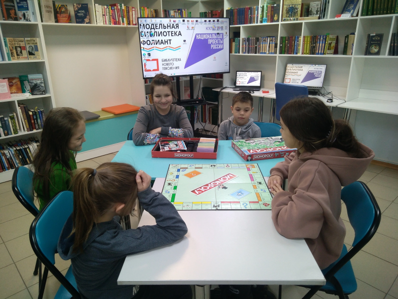 «Библиотеки Тольятти» присоединились к региональной акции «Большие семейные выходные»