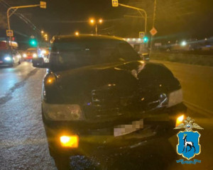 В Тольятти девушка пошла на красный и попала под машину