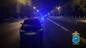 В Самаре машина наехала на мужчину, который лежал на дороге