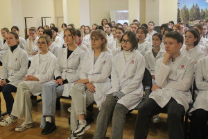 В Самарской области сотрудники полиции и общественники провели со студентами акцию «КиберNetэтикет»