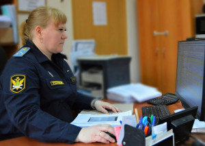 Мужчина, находясь на работе и воспользовавшись чужим телефоном, заказал у неустановленного лица один пакетик наркотического средства.