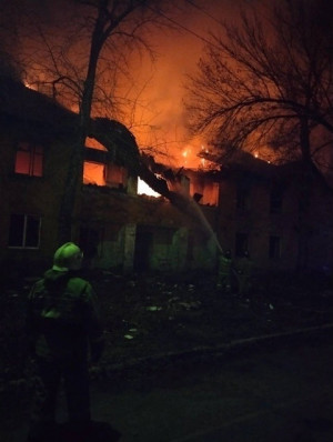 Ночной пожар в Волжском районе распространился на 150 кв. метров