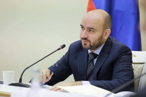 Вячеслав Федорищев вышел с инициативами по поддержке многодетных и учреждении новой региональной награды