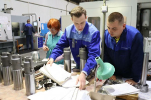 ​248 молодых специалистов Самарской области получили матподдержку через Кадровый центр