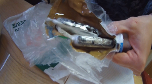 За повторную передачу любым способом лицу, содержащемуся в учреждении УИС, средств мобильной связи, грозит уголовная ответственность.