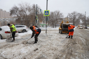 Более 4 тысяч тонн снега вывезено с улиц Самары за сутки.  