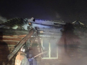 Ночью в Кошкинском районе тушили крупный пожар, пострадал человек