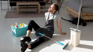 В том числе документ предполагает повышение штрафов для физлиц до 25 тысяч, а для юрлиц — до 500 тысяч рублей.