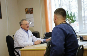 При выявлении серьёзной патологии пациента госпитализируют. Все результаты исследований и рекомендации пациенты получают на руки, а лечебные учреждения в электронном виде.
