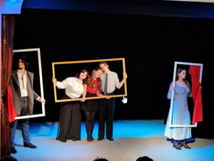 Традиционно во время проведения фестиваля в Самарском регионе проходят мастер-классы, творческие лаборатории как для участников самодеятельных театров, так и для их руководителей, а также показы лучших спектаклей – победителей регионального этапа.