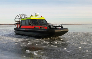 на реке Волга около причала «Нефтяник» двое рыбаков оказались на оторвавшейся льдине