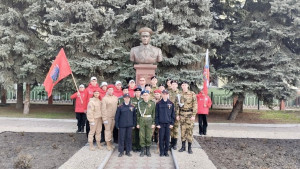 Великая Отечественная война продемонстрировала героизм советского народа.  Важно с гордостью и достоинством сохранить эту память и пронести ее сквозь всю жизнь.