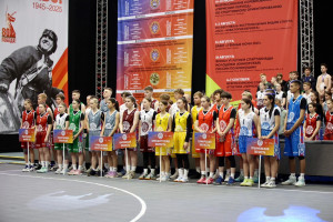 В первый день команды девушек из школы №10 Отрадного и Самарского медколледжа им.Н.Ляпиной заняли первые места.