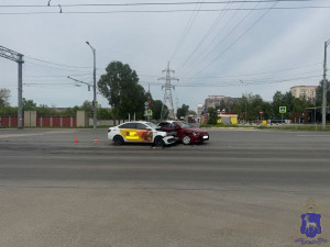 Пассажира автомобиля LADA Vesta госпитализировали.