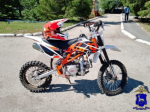 В Красноармейском районе подросток на питбайке перевернулся в кювет