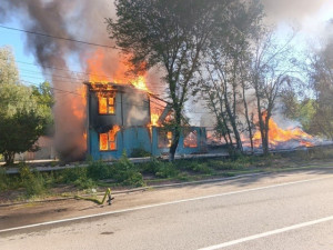 В Волжском районе горело административное здание на площади 250 кв. метров